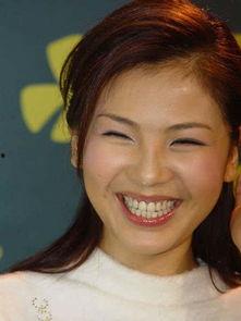 哪些明星牙齿是黄的,揭秘娱乐圈牙齿保养之谜