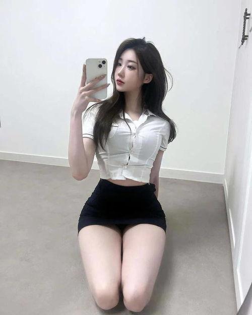 极品网红涵凌,网红界的璀璨明星，魅力四射的社交达人