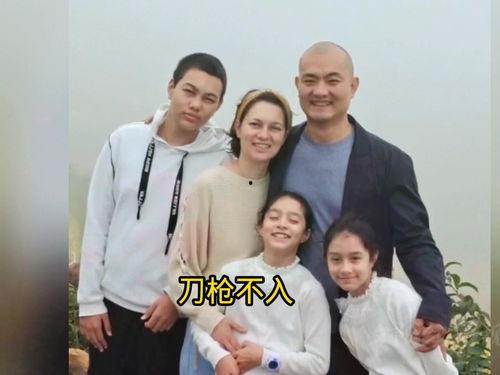 老头在家玩头条文章,揭秘老头在家玩头条的乐趣时光