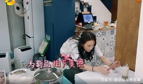 父子试喝网红奶茶视频,笑料百出，温馨瞬间感动网友